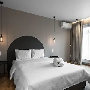 Big Apple, Nilie Hospitality Mgmt , Salonicco Grecia
